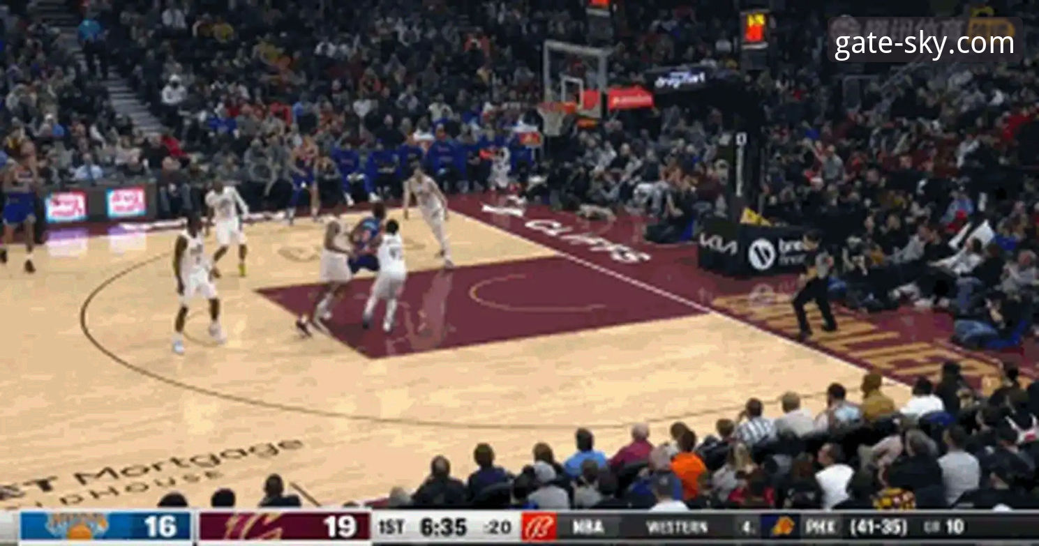 米切尔42分与骑士攻防体系深度解析：一次战术执行的完美样本